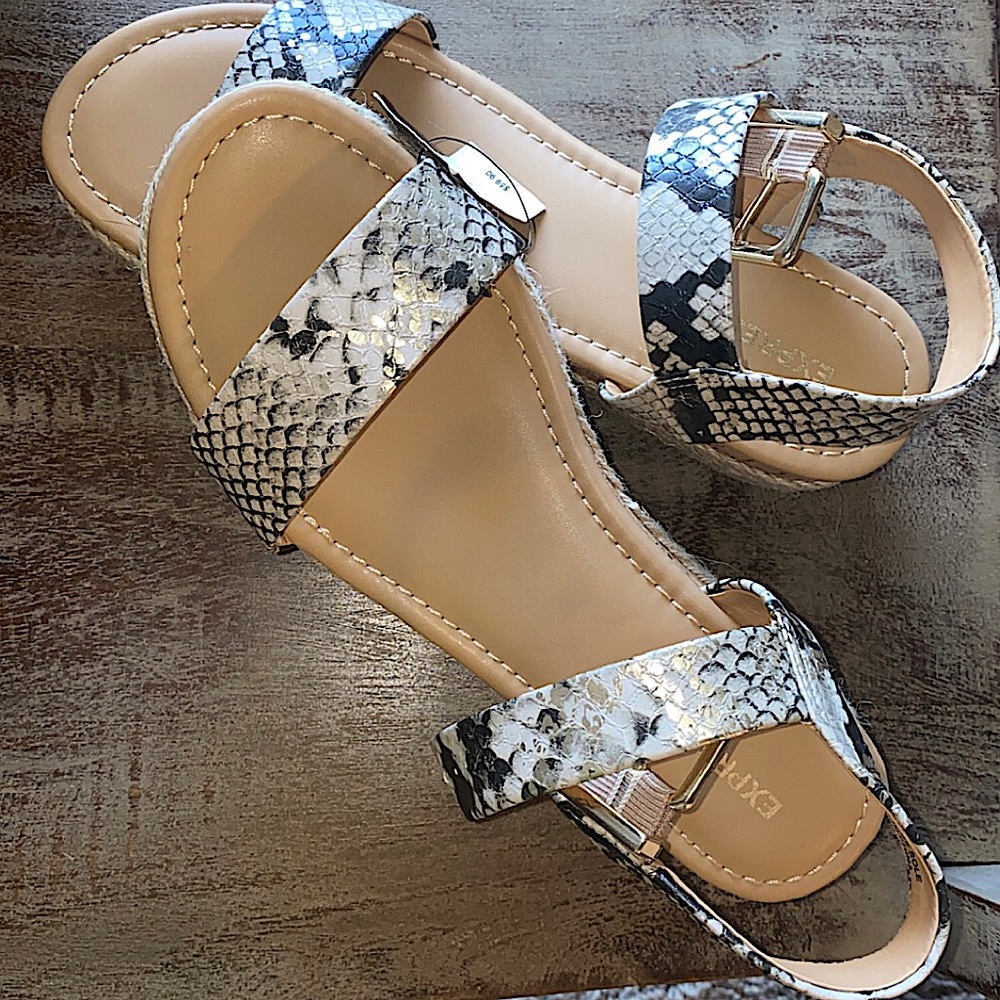Express snakeskin sandals NWT